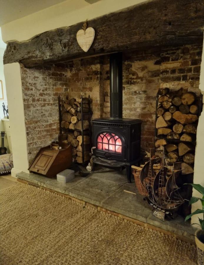Jackdaw Cottage-Beautiful Cottage, Town Centre Wimborne Minster Exteriör bild